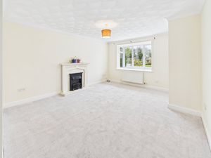 Living Room- click for photo gallery